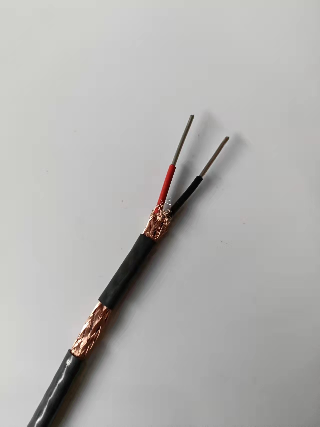 聚氯乙烯绝缘和护套控制电缆